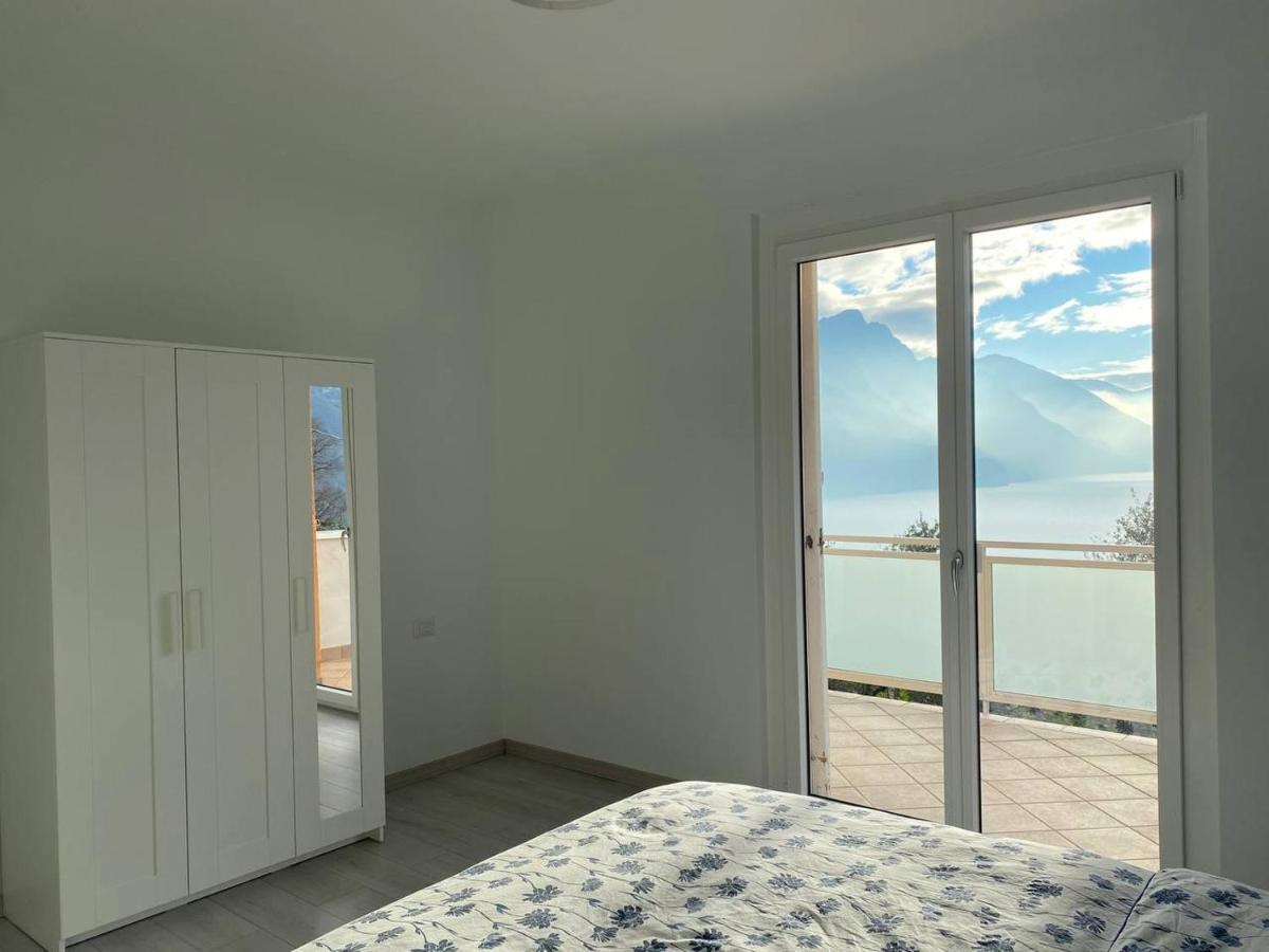 Happy Guest Apartments - Blue Apartment Riva di Solto Exteriör bild